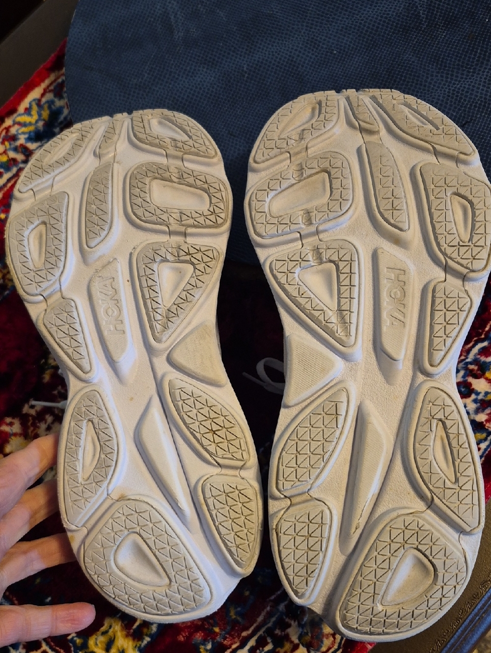 Hoka One One Bondi 8. Mens Sz.11D White Lightweight Running Shoes (#783sho) - Picture 5 of 12